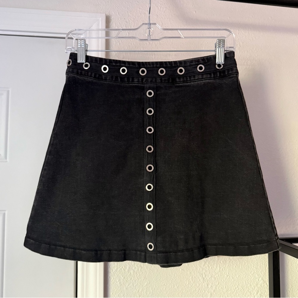 JAWBREAKER black cotton denim grommet‎ eyelet hardware detail mini jean skirt